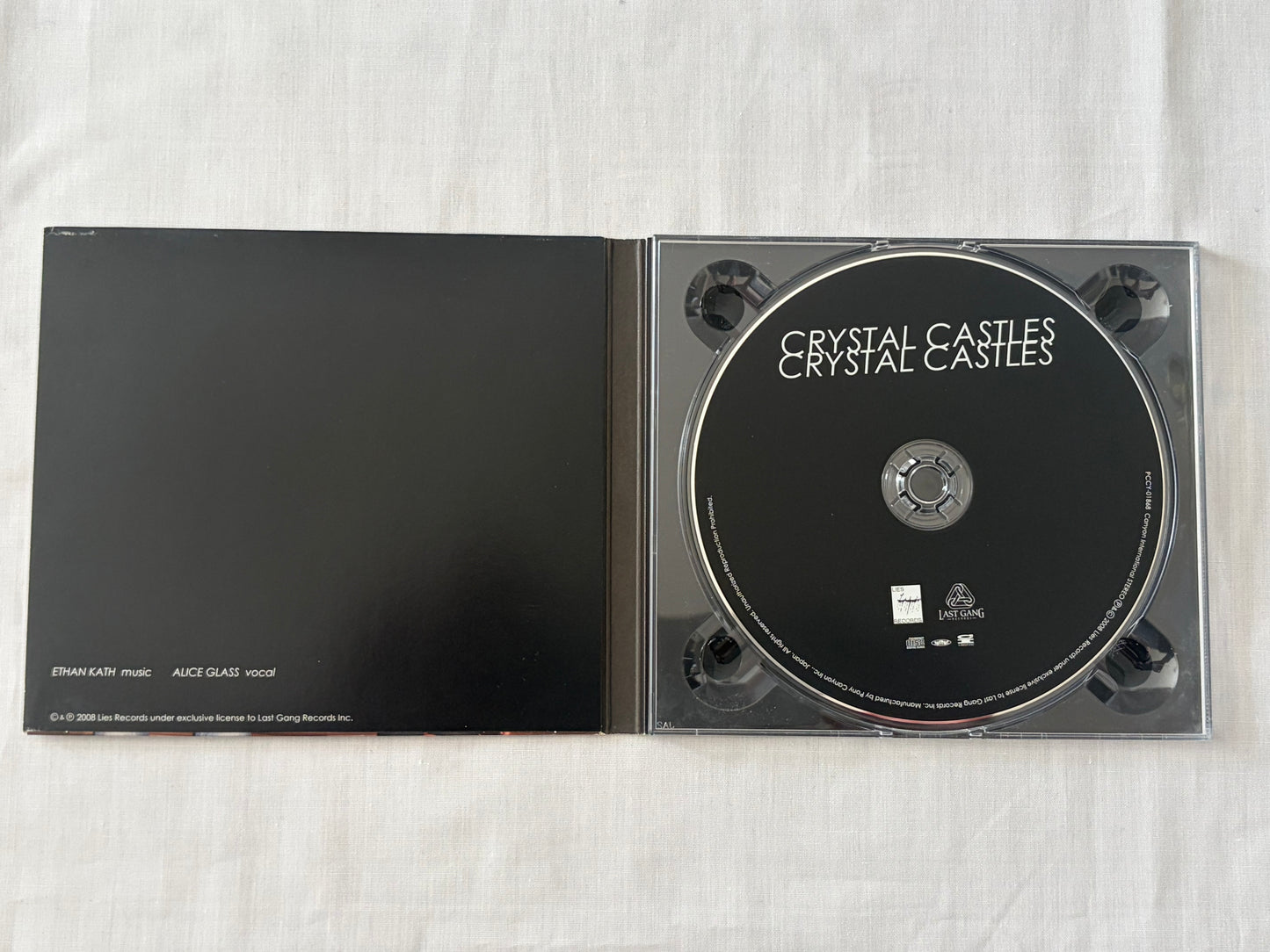 Crystal Castles – Self Titled (Japan Edition, 2008 CD, PCCY-01868, Bonus Tracks, w/ Obi)
