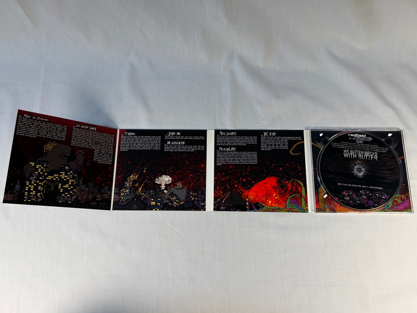 We Butter The Bread With Butter 2 CD Set Redfield Records Digipak Das Monster aus dem Schrank