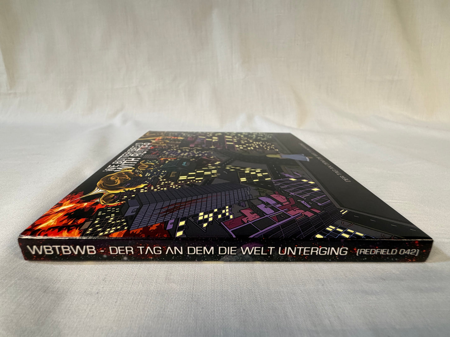 We Butter The Bread With Butter 2 CD Set Redfield Records Digipak Das Monster aus dem Schrank