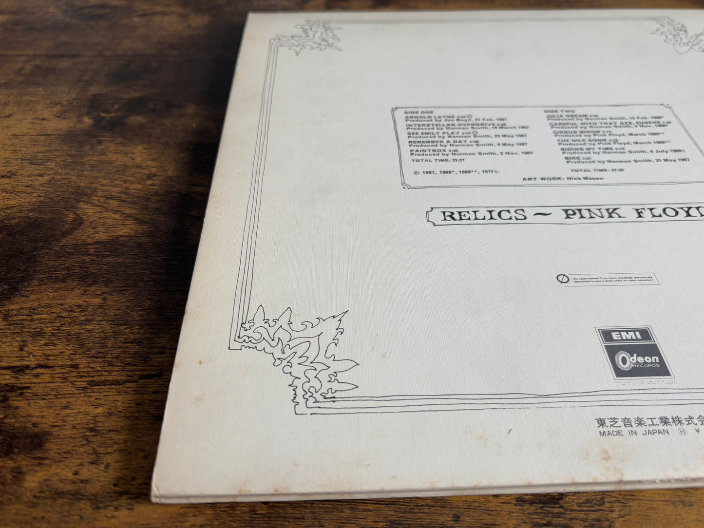 Pink Floyd Relics Vinyl LP Record Red Wax EMI Odeon OP-80261 Japan w/ OBI & Poster