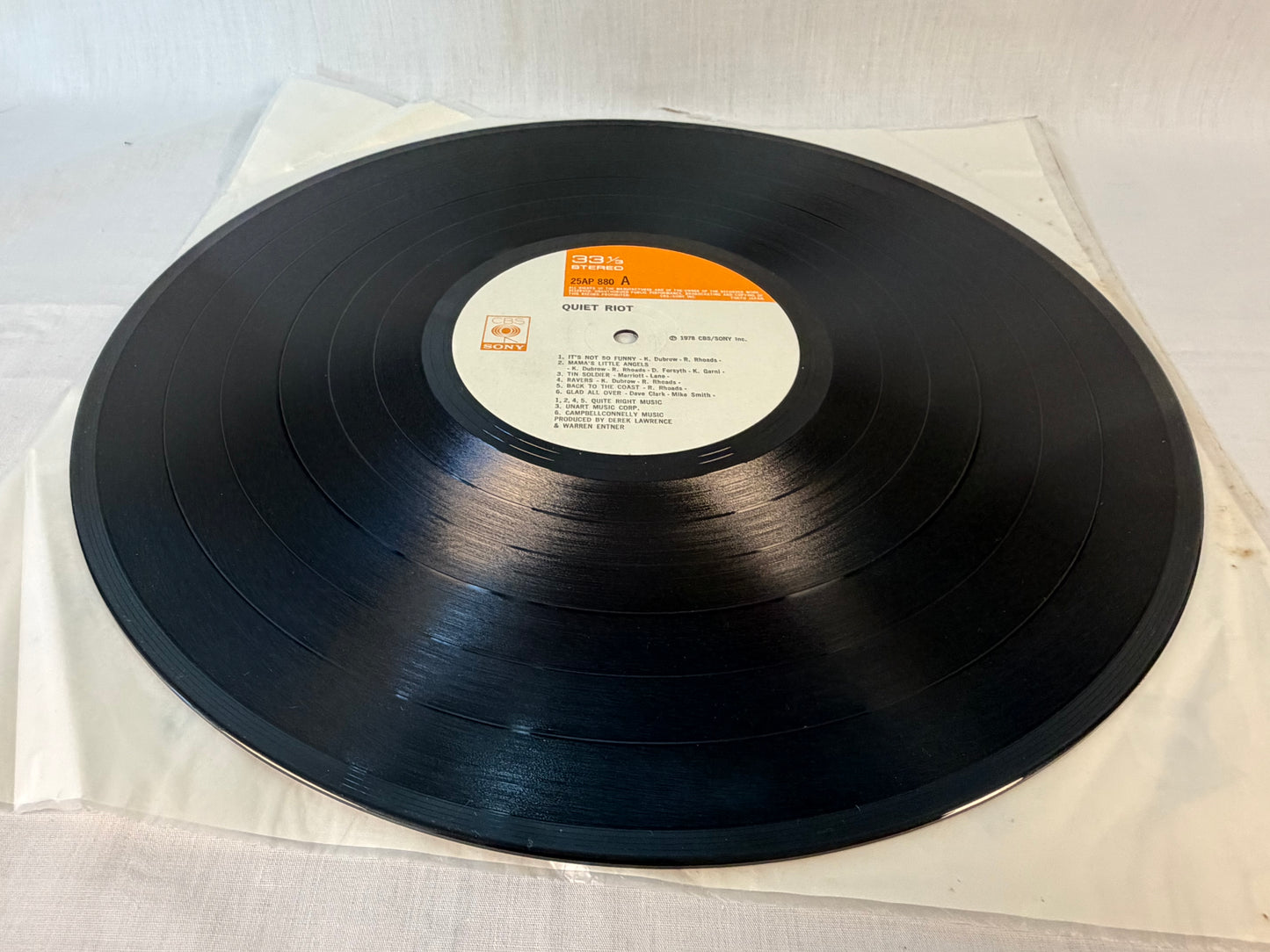 Quiet Riot Japan LP Vinyl 1978 CBS Sony 25AP-880 Randy Rhoads Original Pressing w/ Insert