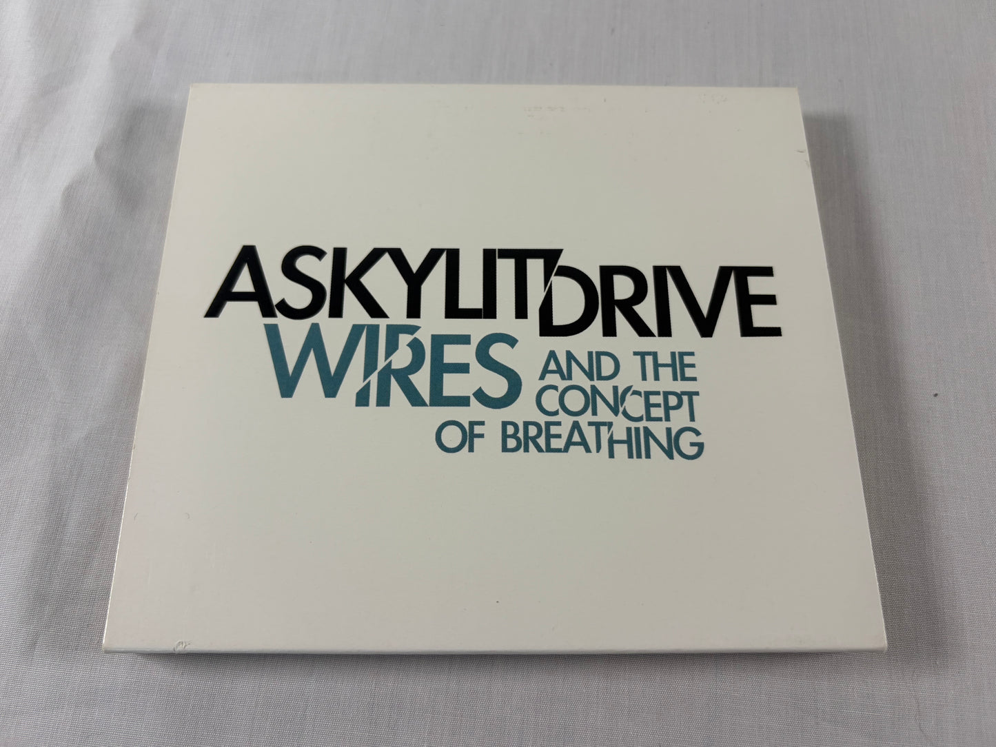 A Skylit Drive Wires and the Concept of Breathing US CD 2008 w/ Slipcase Tragic Hero
