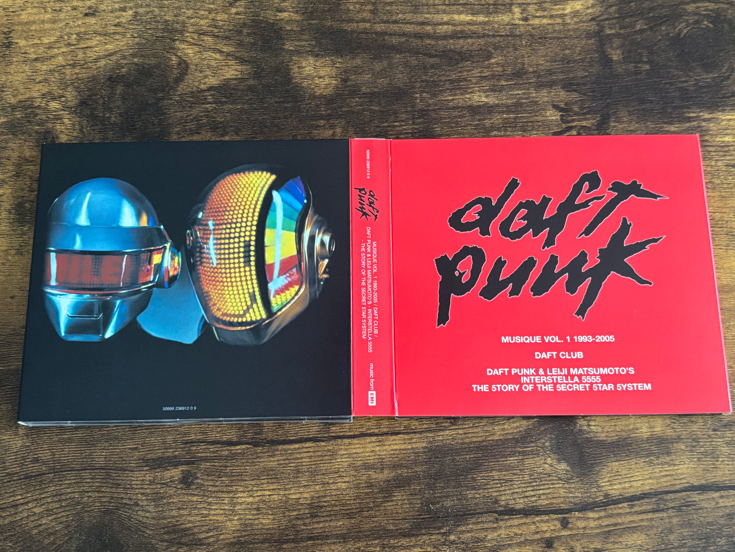 Daft Punk Musique Vol.1 1993–2005 2CD+DVD Set Interstella 5555 Leiji Matsumoto Limited Edition Box Set
