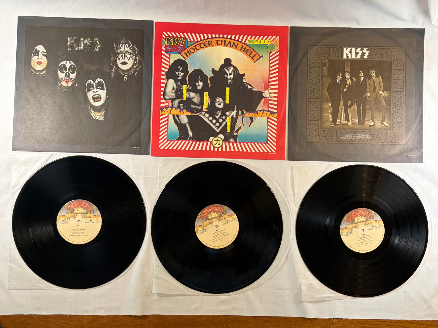 KISS The Originals VIP5501-3 1977 Japan Original 3LP Vinyl Box Set Victor Pressing with Inserts